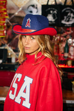 Load image into Gallery viewer, USA Sweatshirt