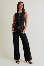 Load image into Gallery viewer, Shapeshift Vest