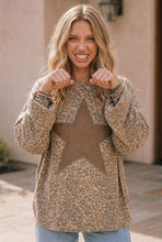 Load image into Gallery viewer, Leo Star Pullover