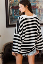 Load image into Gallery viewer, Striped Pullover