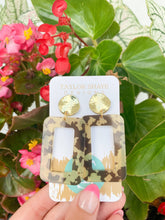 Load image into Gallery viewer, Tortoise Acrylic Drops