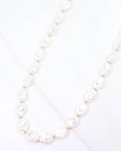 Load image into Gallery viewer, Pesaro Pearl Beaded Necklace Cream