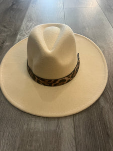 Taylor Ray Hat