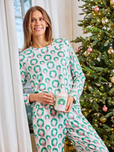 Load image into Gallery viewer, Rosy Wreaths PJ Set