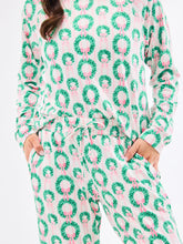 Load image into Gallery viewer, Rosy Wreaths PJ Set