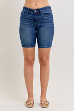 Load image into Gallery viewer, Judy Blue MR Bermuda Short