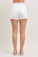 Load image into Gallery viewer, Judy Blue White Slim Short