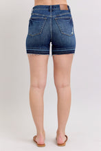 Load image into Gallery viewer, Judy Blue Release Hem Short