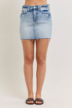 Load image into Gallery viewer, Judy Blue Skirt