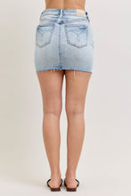 Load image into Gallery viewer, Judy Blue Skirt