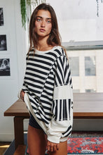 Load image into Gallery viewer, Wanted Sweatshirt