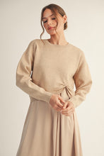 Load image into Gallery viewer, Knotted Sweater