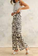 Load image into Gallery viewer, Zebra Pant