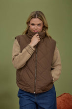 Load image into Gallery viewer, Quilted Vest
