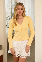 Load image into Gallery viewer, Scallop Cardi