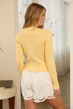 Load image into Gallery viewer, Scallop Cardi