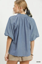 Load image into Gallery viewer, Scallop Blouse