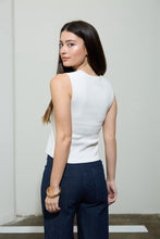 Load image into Gallery viewer, Sun Button Vest