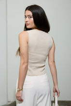 Load image into Gallery viewer, Sun Button Vest