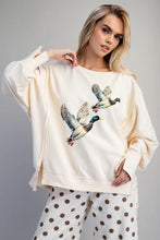 Load image into Gallery viewer, Duck Pullover