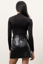 Load image into Gallery viewer, Basic Mock Neck