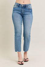Load image into Gallery viewer, Judy Blue Vintage Kick Flare