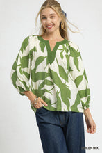 Load image into Gallery viewer, Leaf Print Top