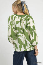 Load image into Gallery viewer, Leaf Print Top
