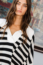 Load image into Gallery viewer, Striped Pullover
