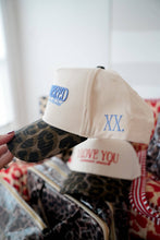 Load image into Gallery viewer, Leopard Vintage Trucker Hat