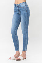 Load image into Gallery viewer, Judy Blue Vintage Skinny