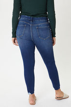 Load image into Gallery viewer, Kancan Curvy Mid Rise Jean