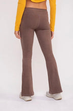 Load image into Gallery viewer, Ribbed Flare Leggings