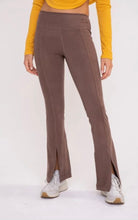 Load image into Gallery viewer, Ribbed Flare Leggings